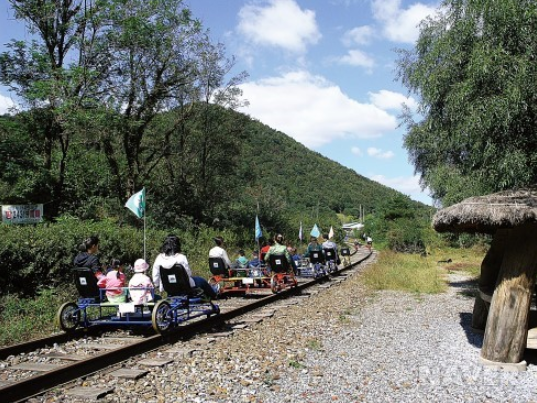 문경 철로자전거 메인 이미지